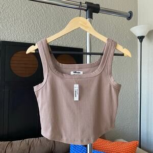 Madewell Tailored Crop Tank in Sleekhold Light Umber Medium Casual Summer FLAWS